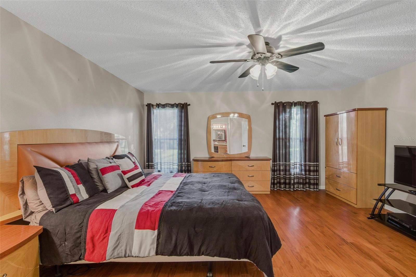 Image 35 of 70 For 18044 Tarrington Place