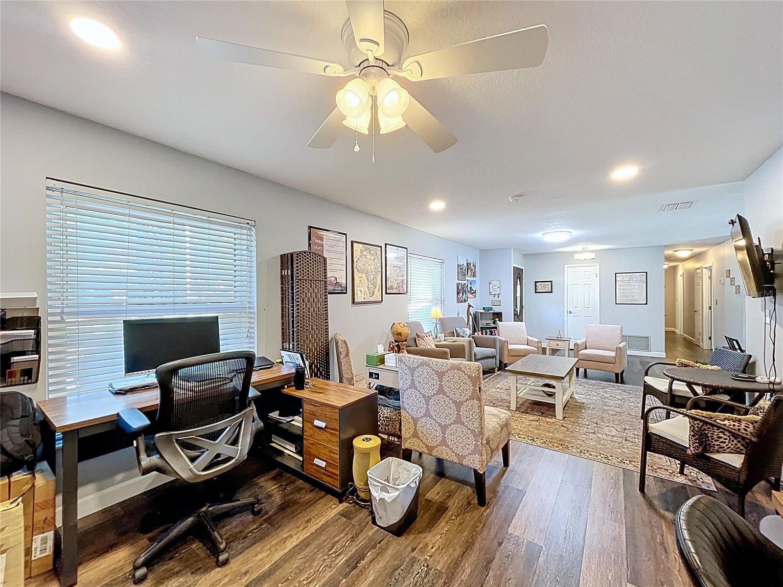 Image 12 of 54 For 611 Greenbriar Drive