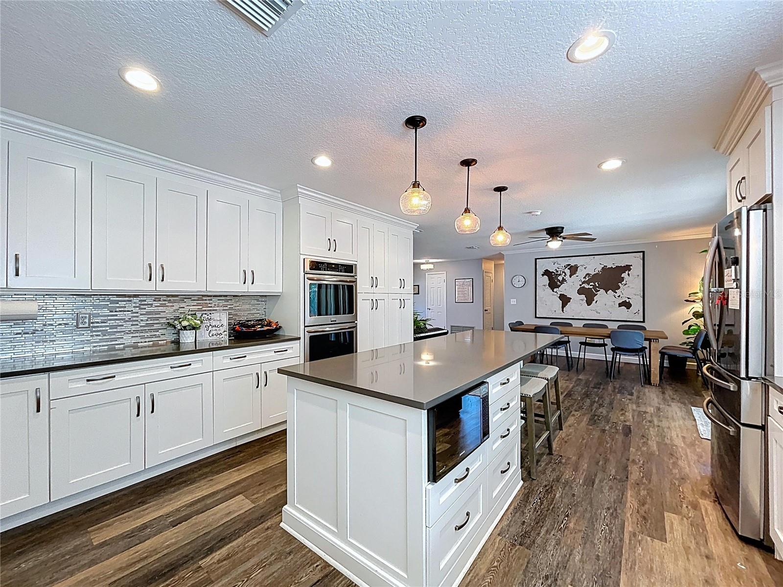 Image 20 of 54 For 611 Greenbriar Drive