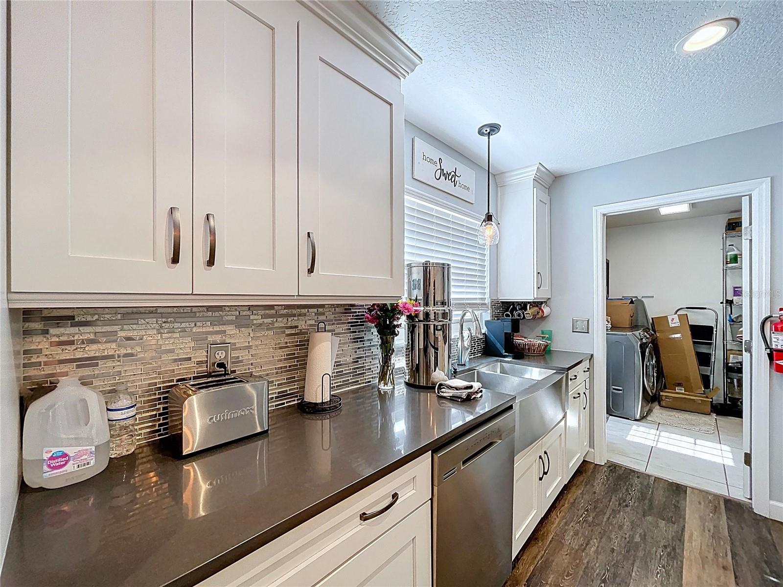 Image 23 of 54 For 611 Greenbriar Drive