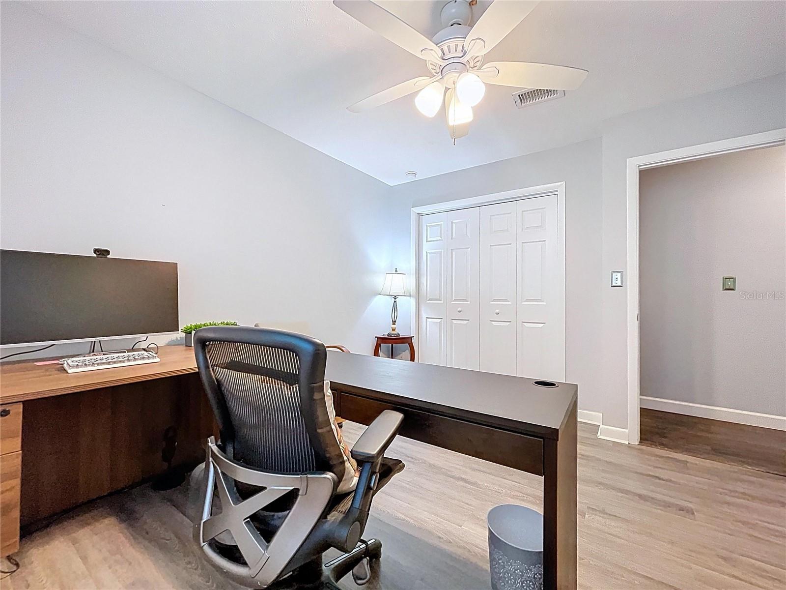 Image 29 of 54 For 611 Greenbriar Drive