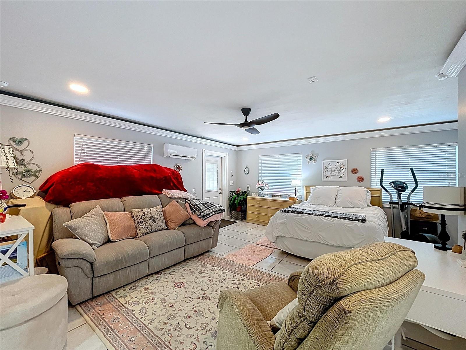 Image 38 of 54 For 611 Greenbriar Drive