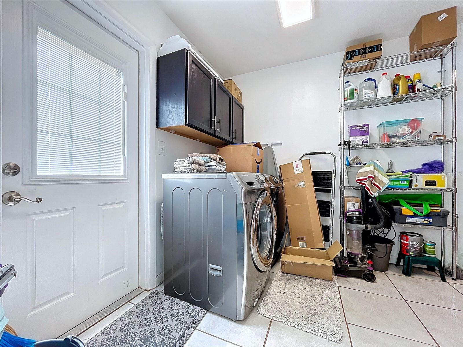 Image 41 of 54 For 611 Greenbriar Drive