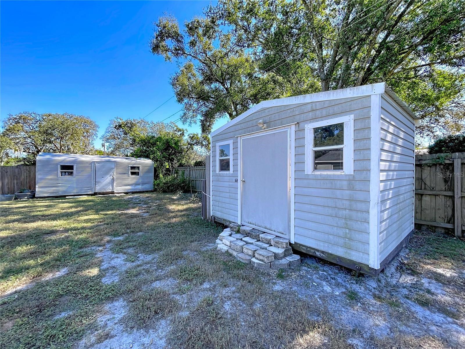 Image 51 of 54 For 611 Greenbriar Drive