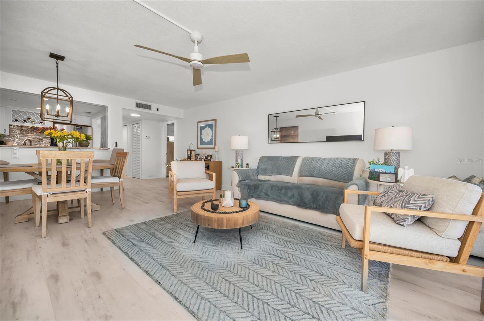 Image 13 of 75 For 7420 Bay Island Drive 374