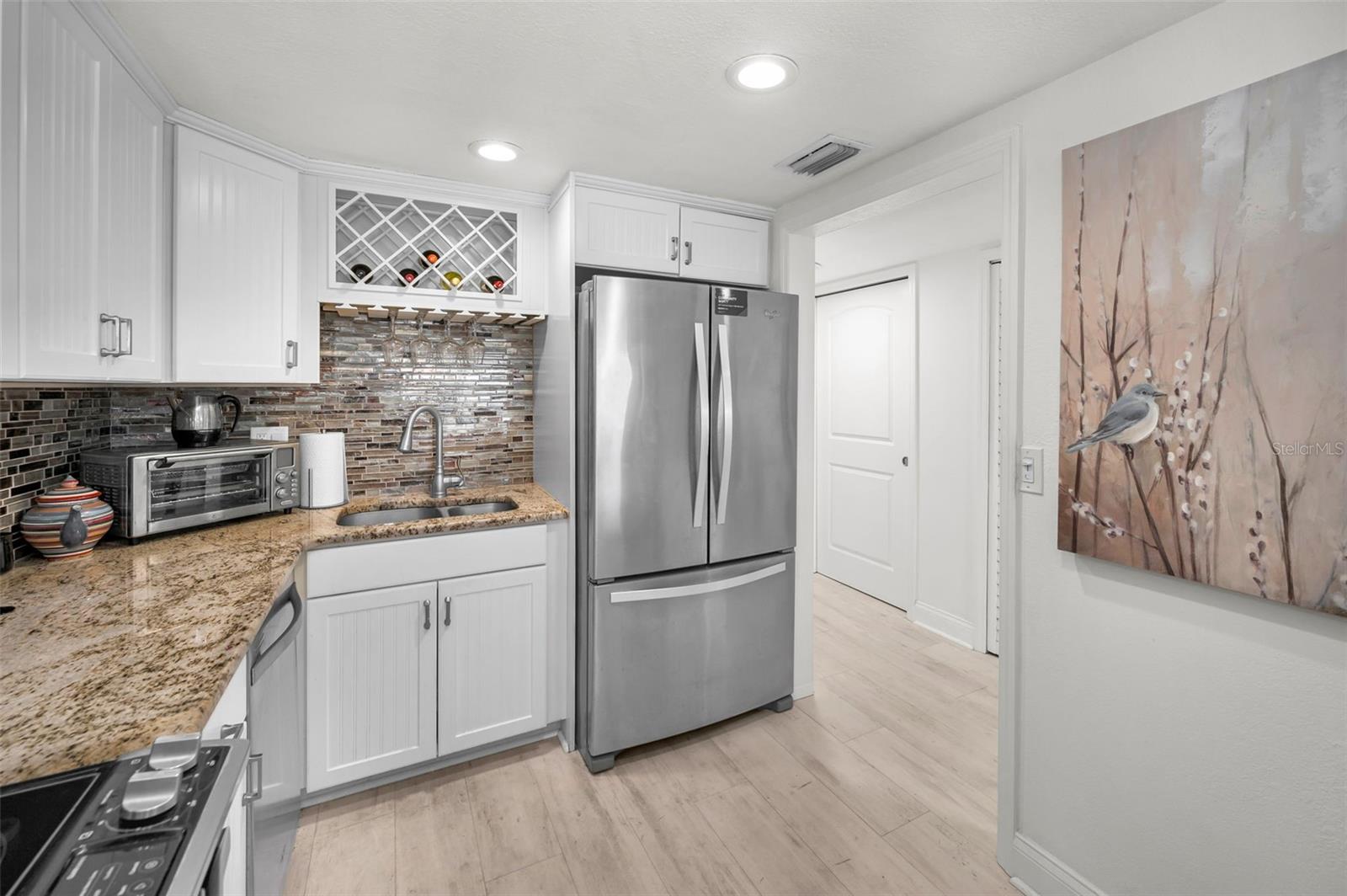 Image 19 of 75 For 7420 Bay Island Drive 374