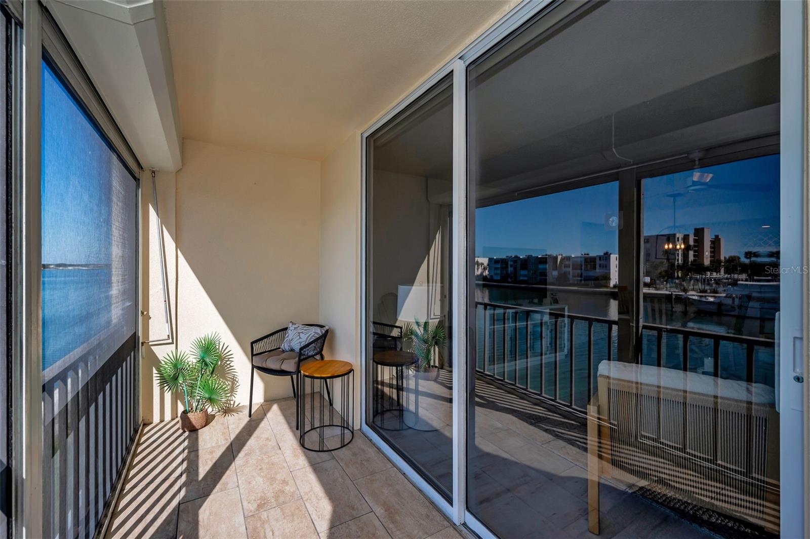 Image 5 of 75 For 7420 Bay Island Drive 374