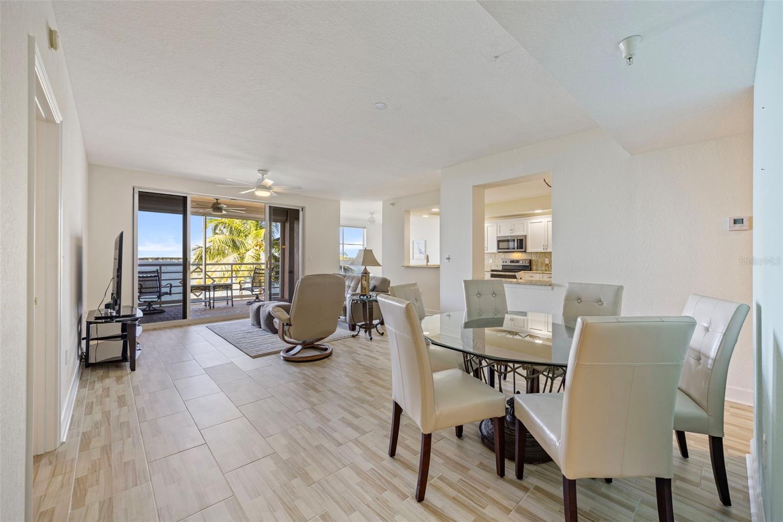 Image 5 of 53 For 4981 Bacopa Lane S 302