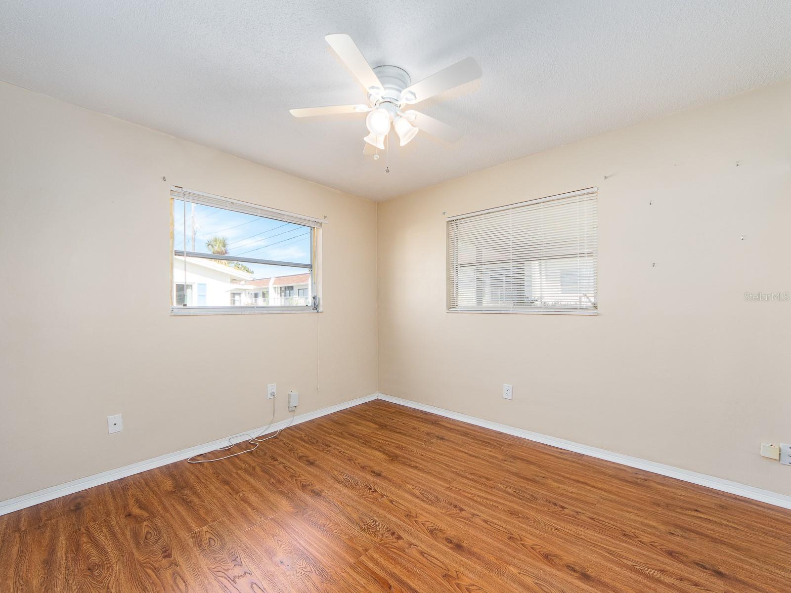 Image 21 of 30 For 9157 140th Way