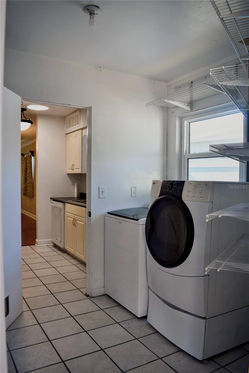 Listing photo id 8 for 9440 50th Way N