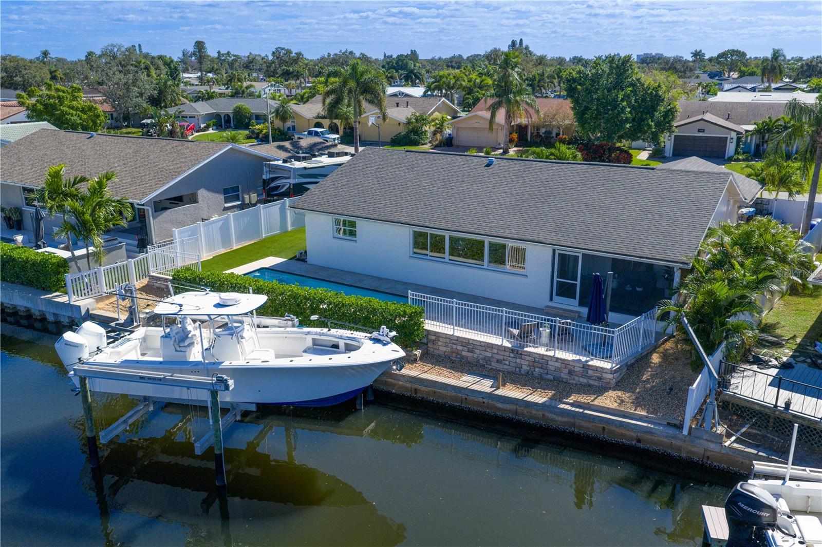 Image 17 of 88 For 1425 50th Avenue Ne