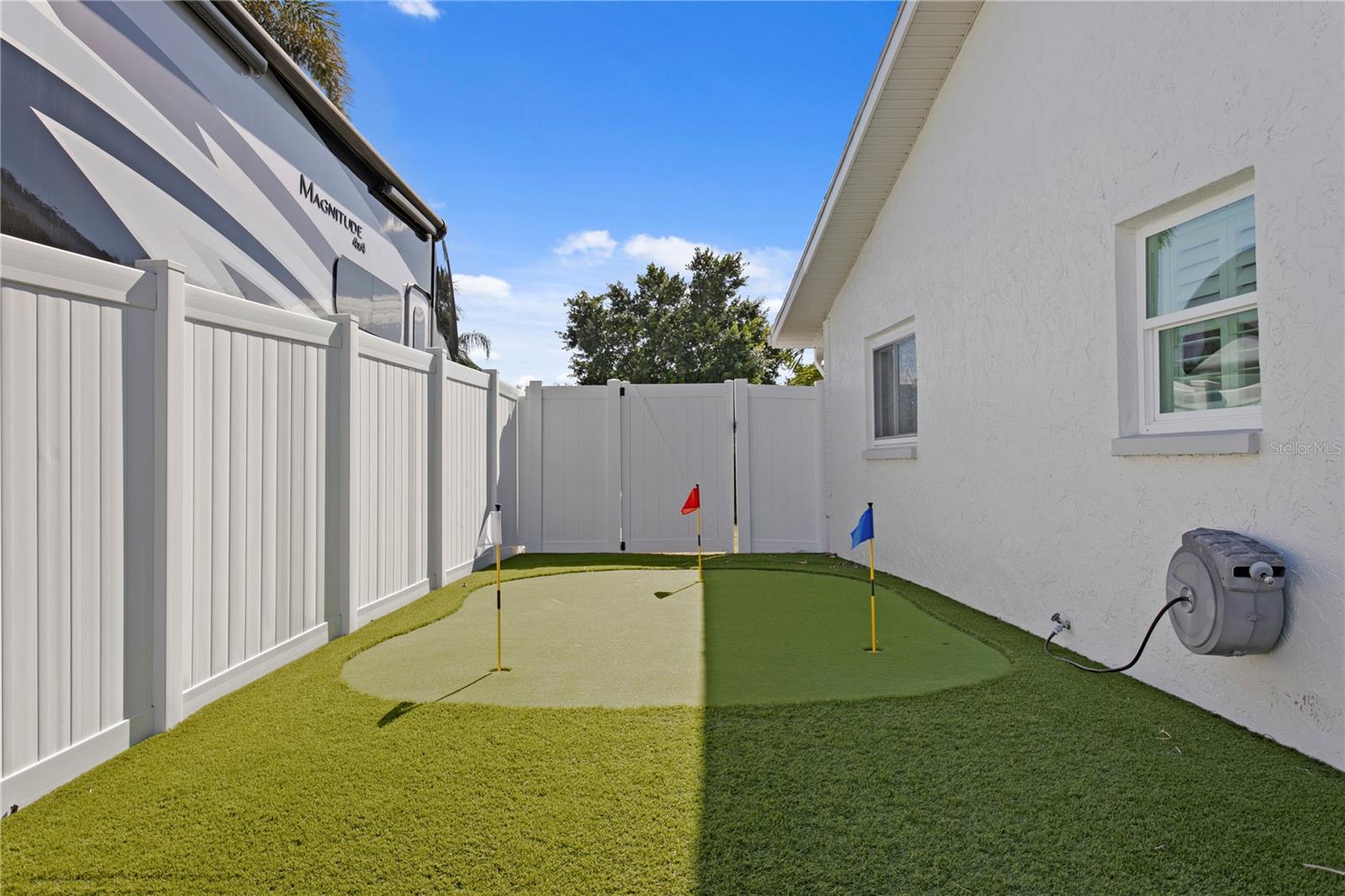 Image 19 of 88 For 1425 50th Avenue Ne