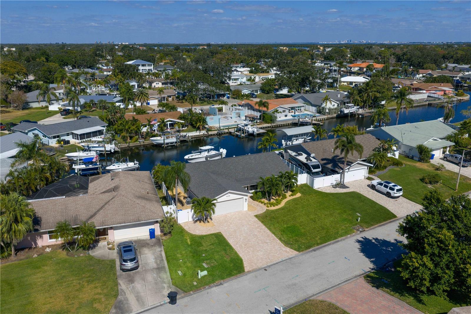 Image 36 of 88 For 1425 50th Avenue Ne