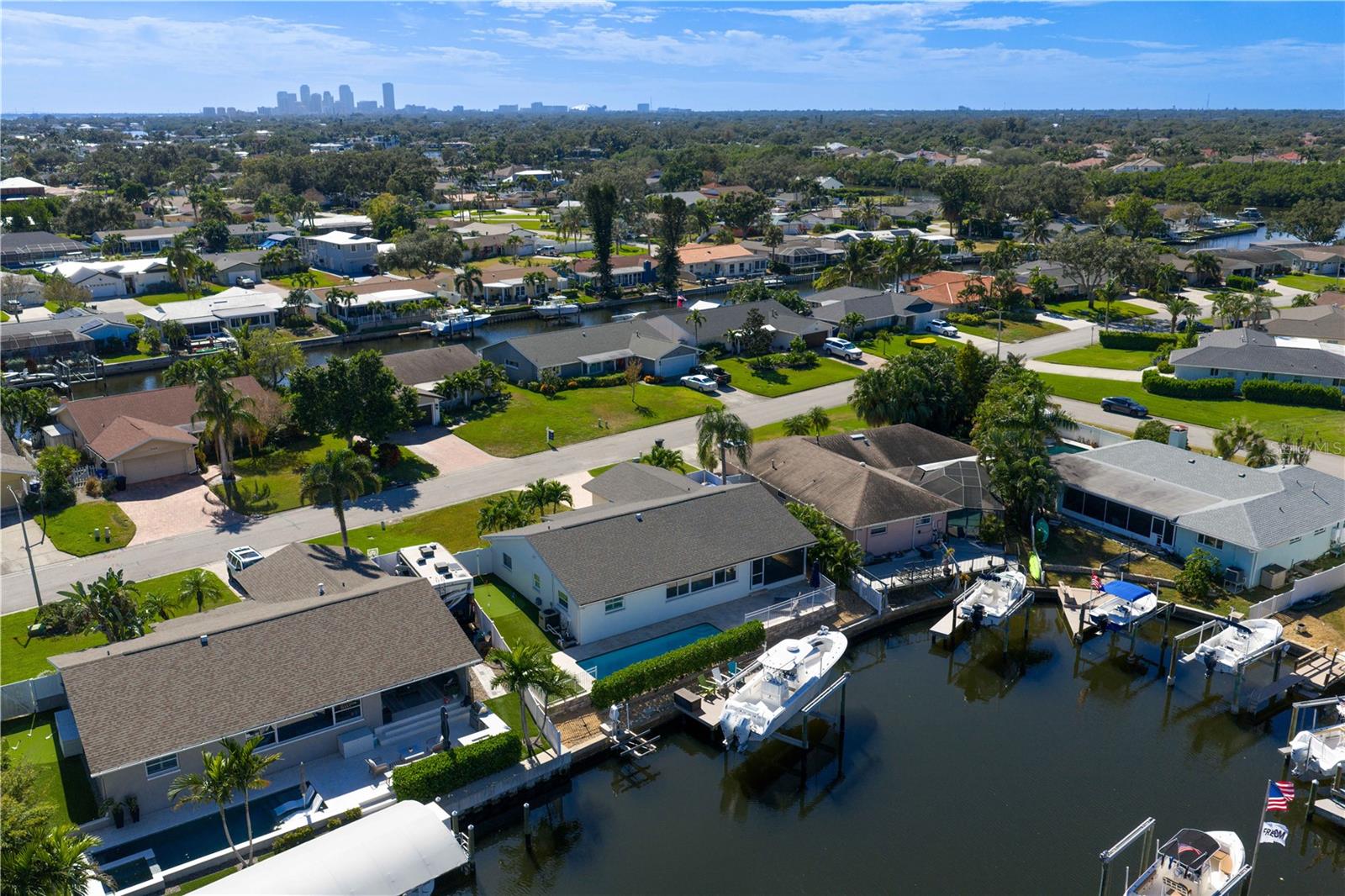 Image 42 of 88 For 1425 50th Avenue Ne