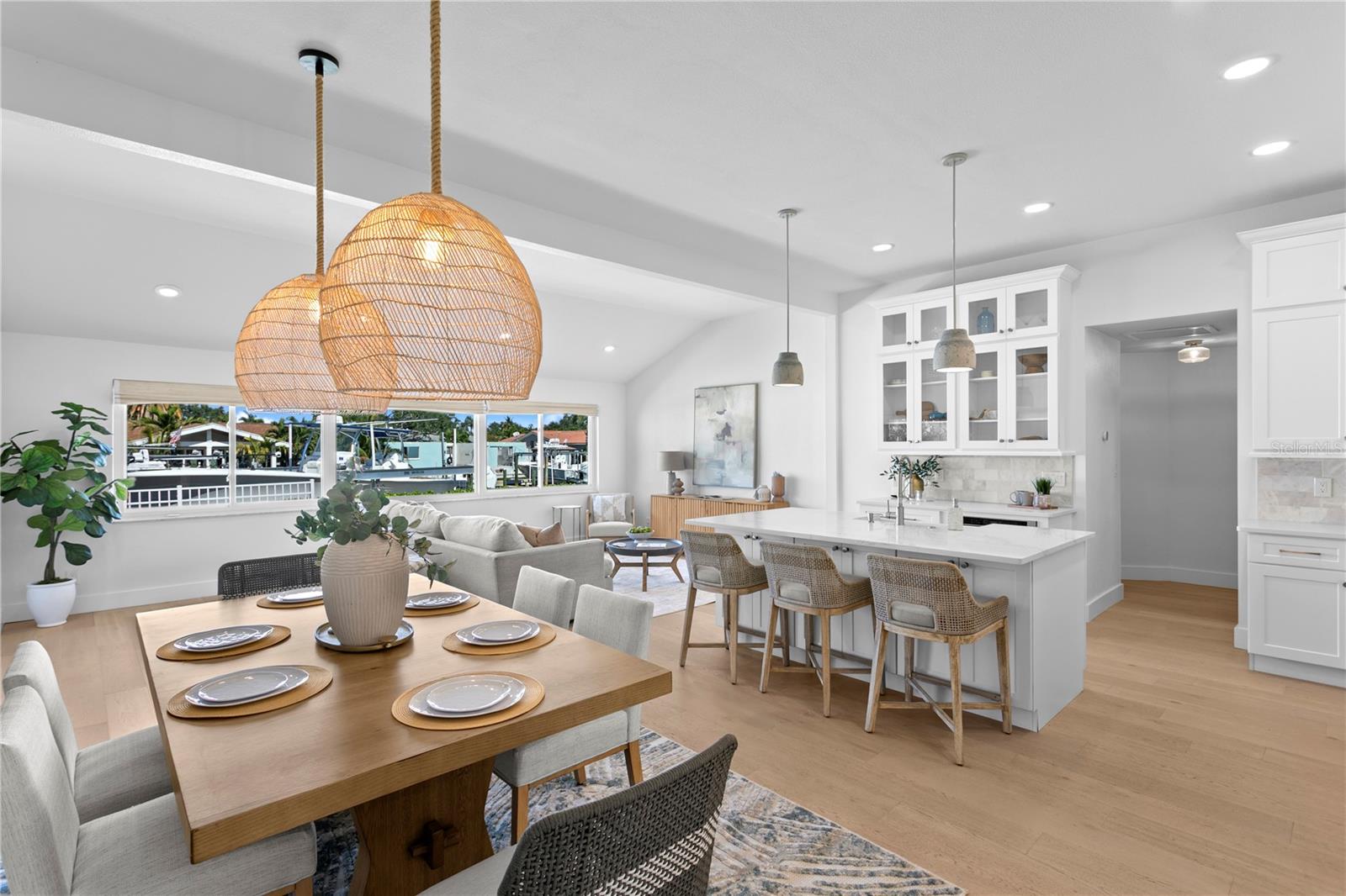 Image 5 of 88 For 1425 50th Avenue Ne