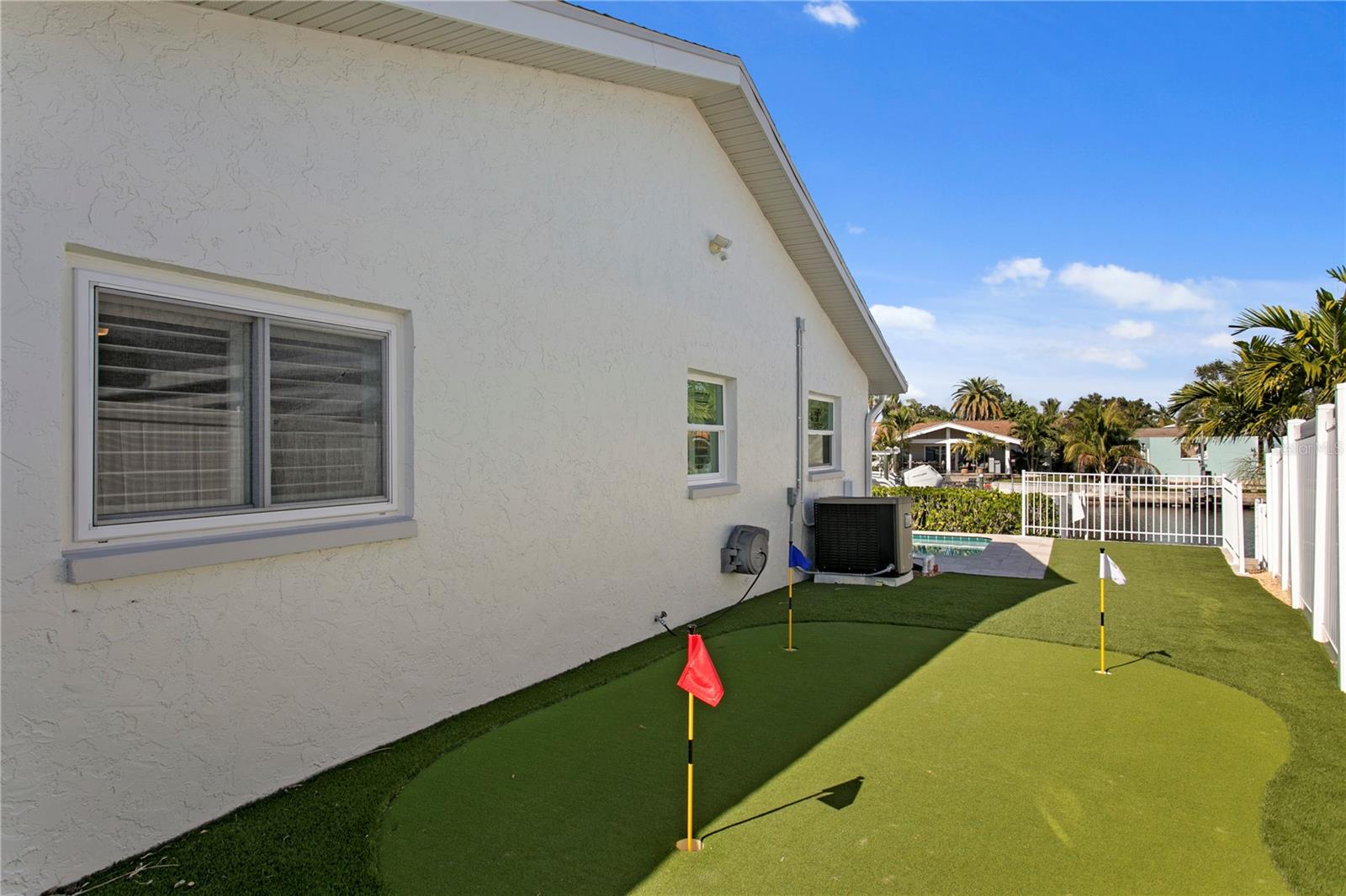 Image 59 of 88 For 1425 50th Avenue Ne