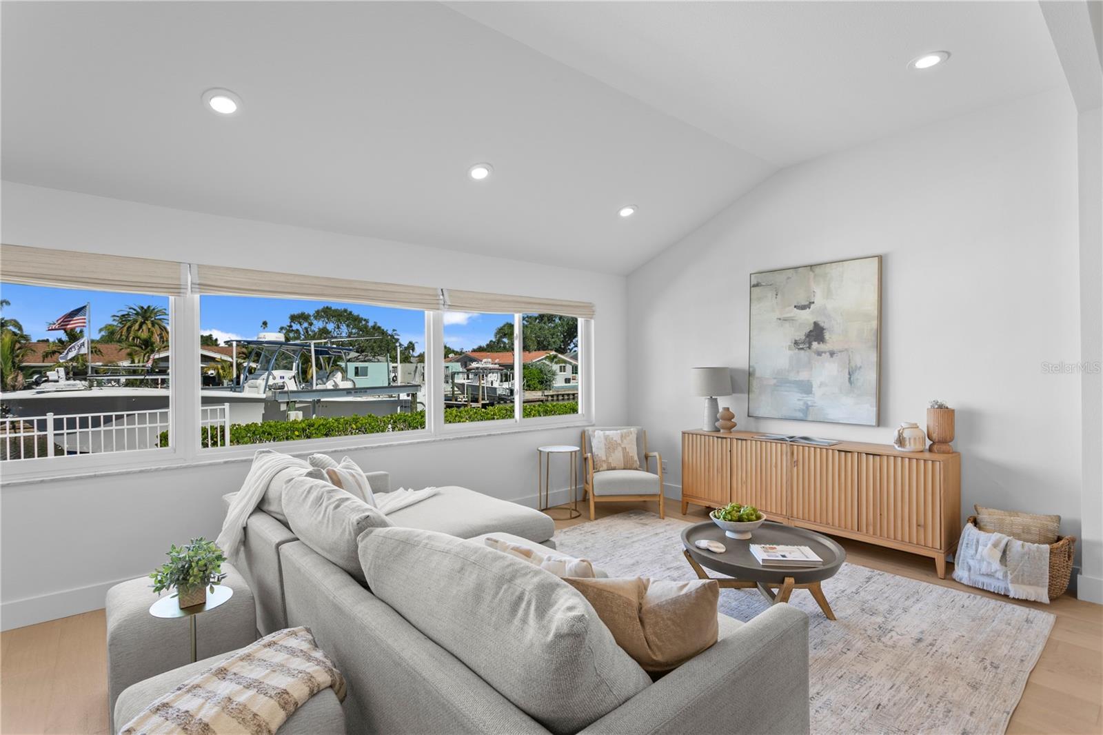 Image 7 of 88 For 1425 50th Avenue Ne