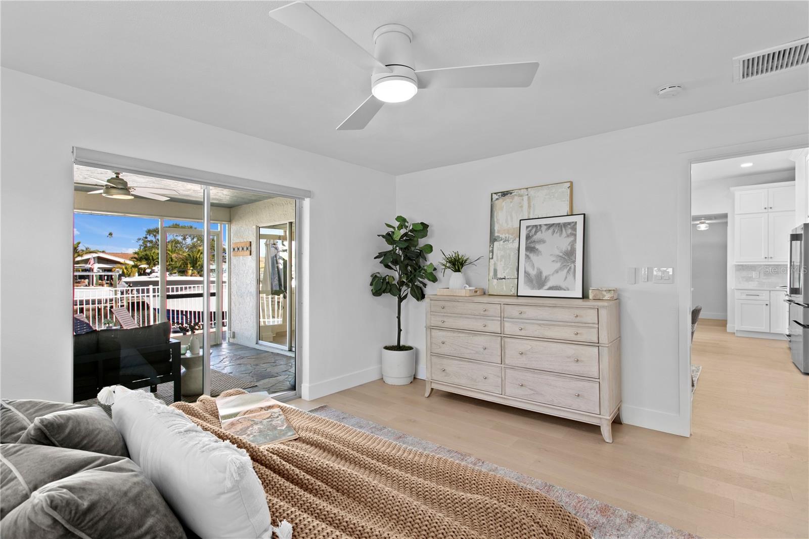 Image 70 of 88 For 1425 50th Avenue Ne