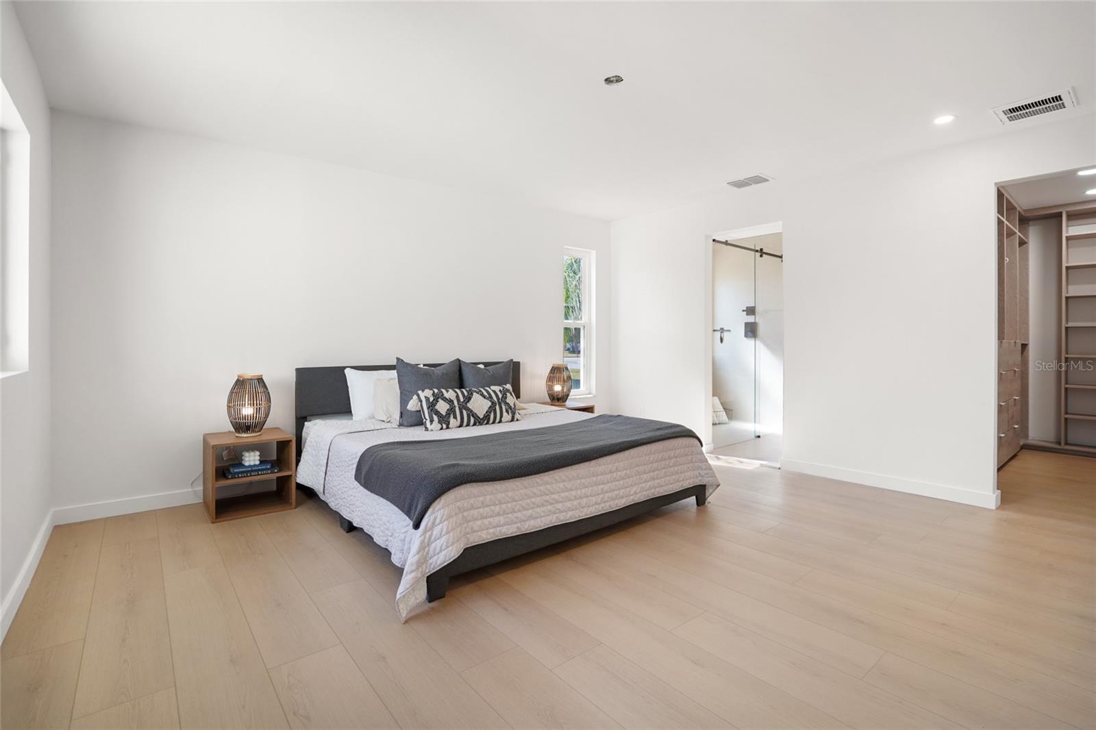 Image 17 of 38 For 1211 Stony Brook Lane