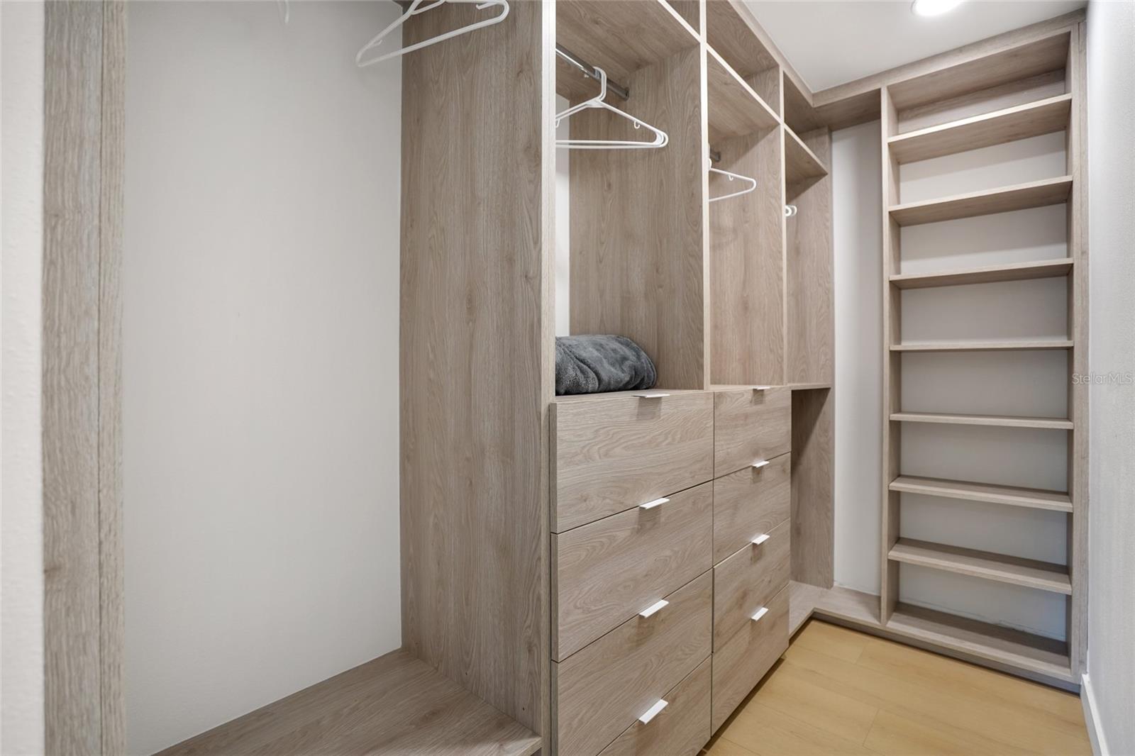 Image 20 of 38 For 1211 Stony Brook Lane