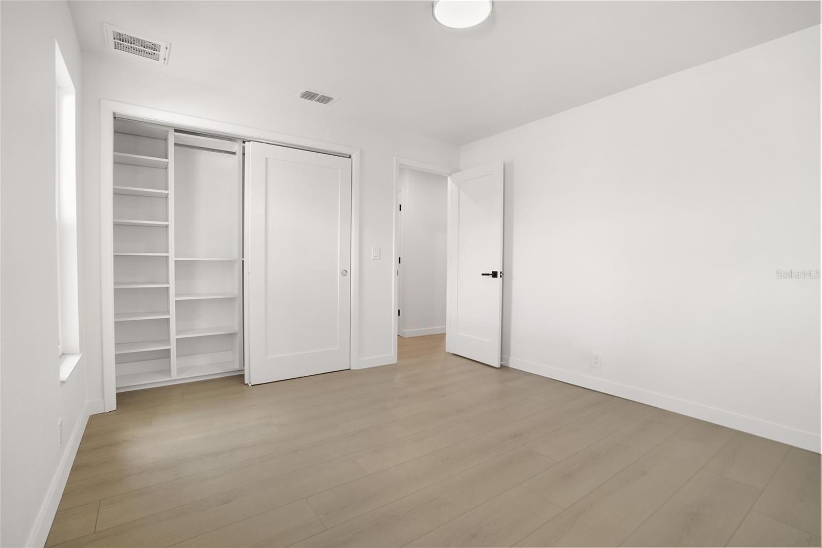 Image 25 of 38 For 1211 Stony Brook Lane