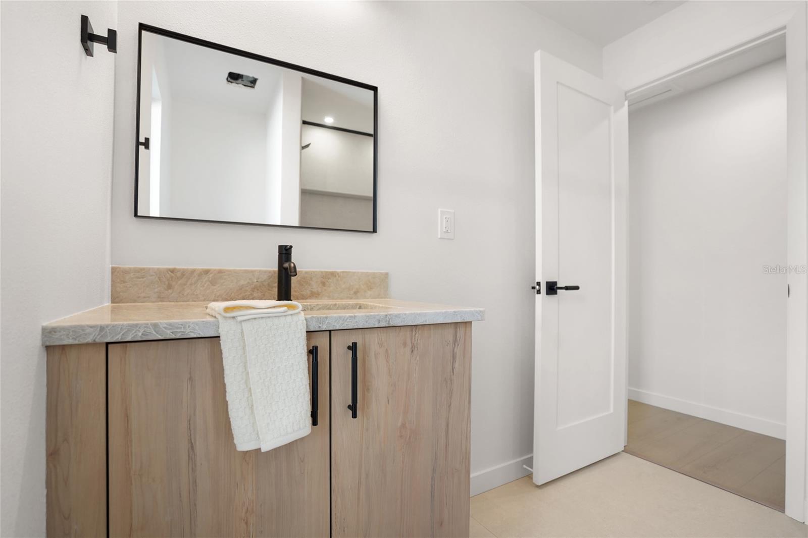 Image 27 of 38 For 1211 Stony Brook Lane