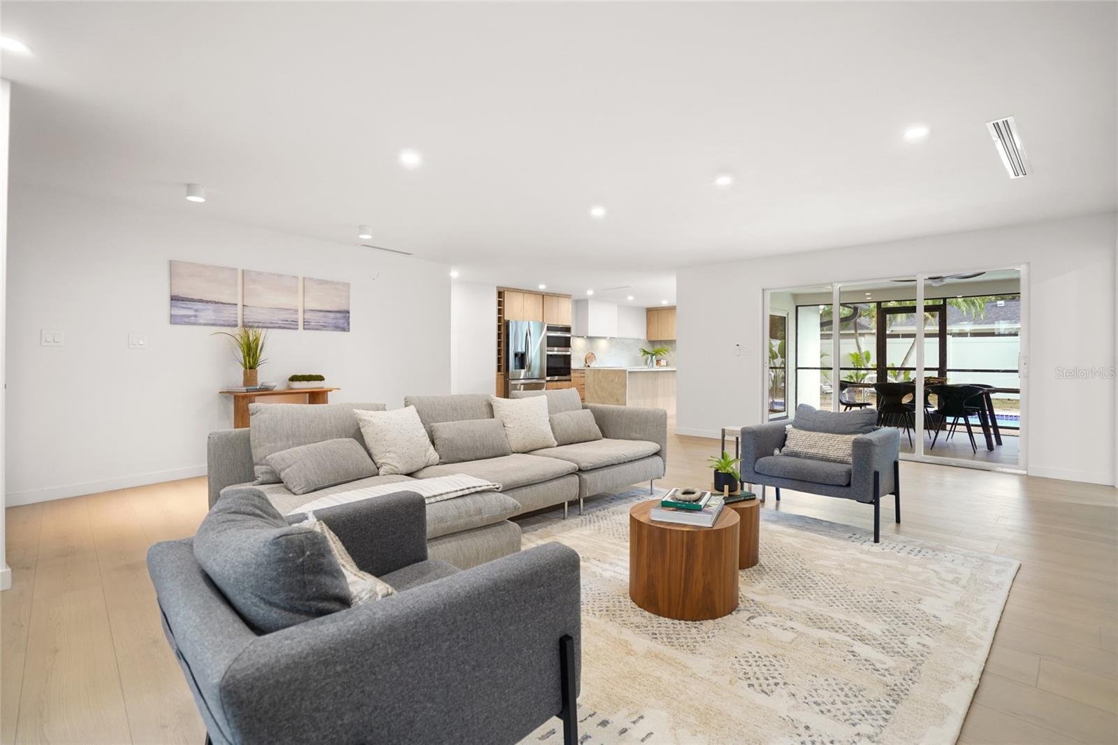 Image 3 of 38 For 1211 Stony Brook Lane