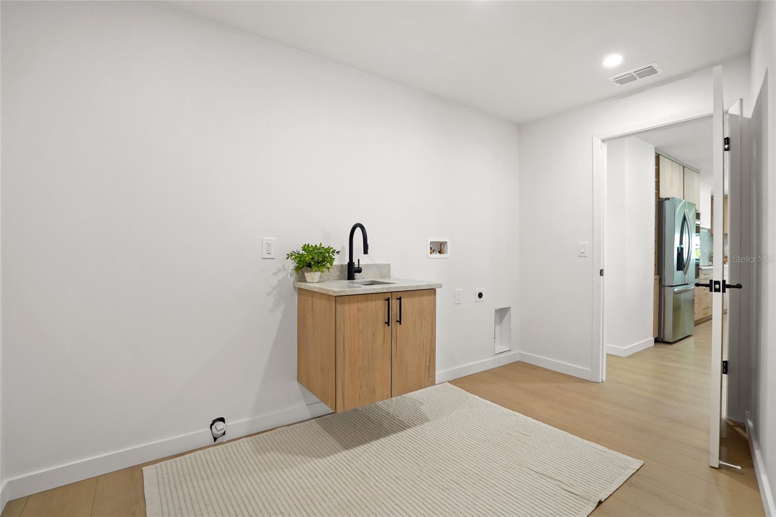 Image 30 of 38 For 1211 Stony Brook Lane