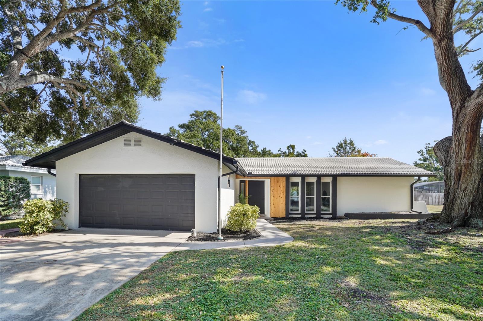 Image 34 of 38 For 1211 Stony Brook Lane