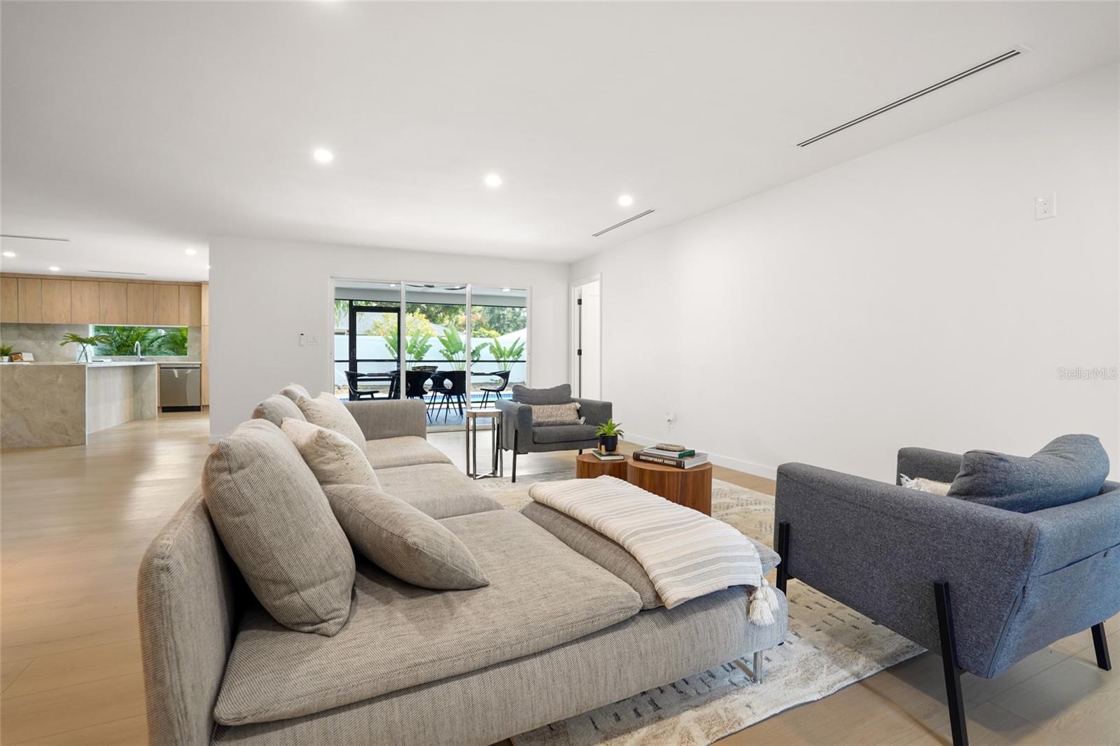 Image 5 of 38 For 1211 Stony Brook Lane