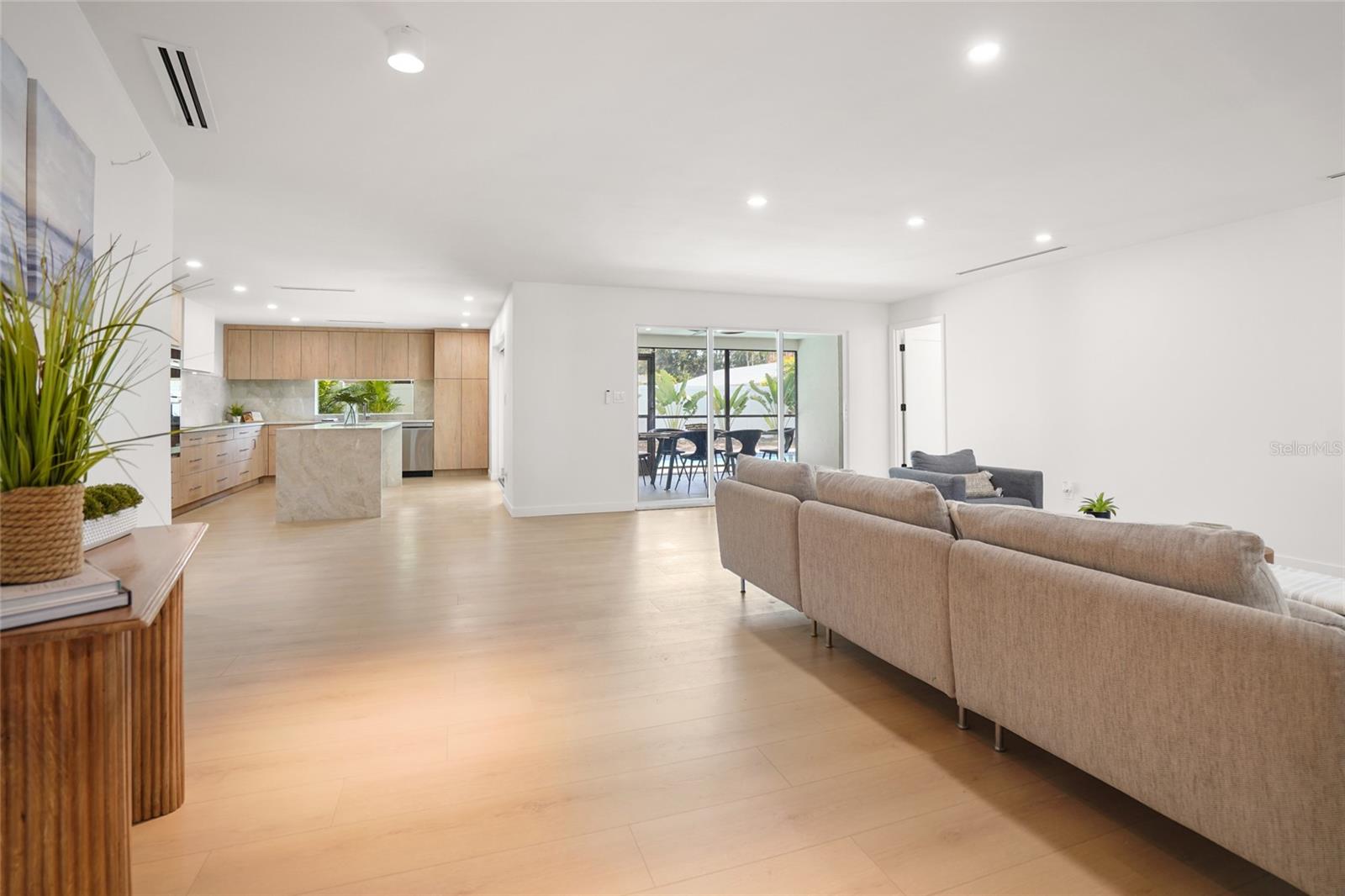 Image 6 of 38 For 1211 Stony Brook Lane