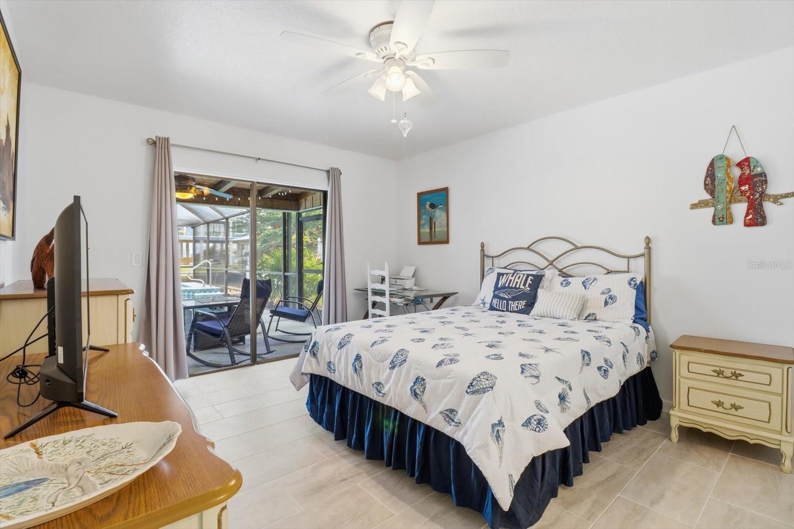 Listing photo id 20 for 11831 Sunnybrook Court