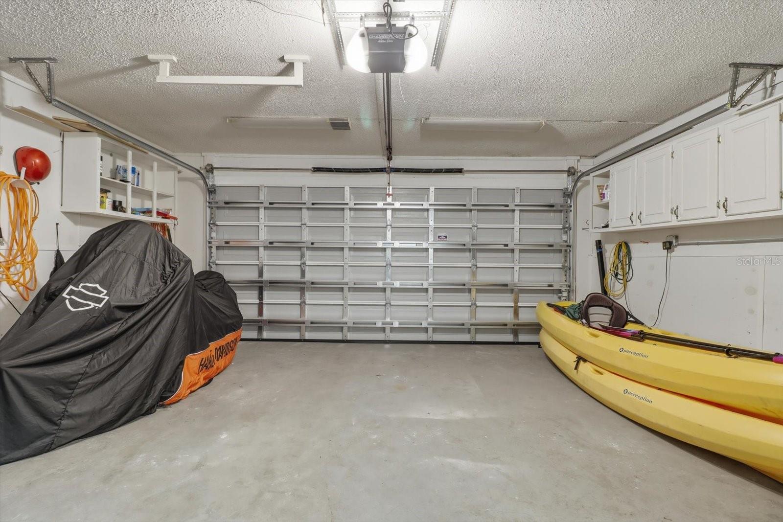 Listing photo id 24 for 11831 Sunnybrook Court