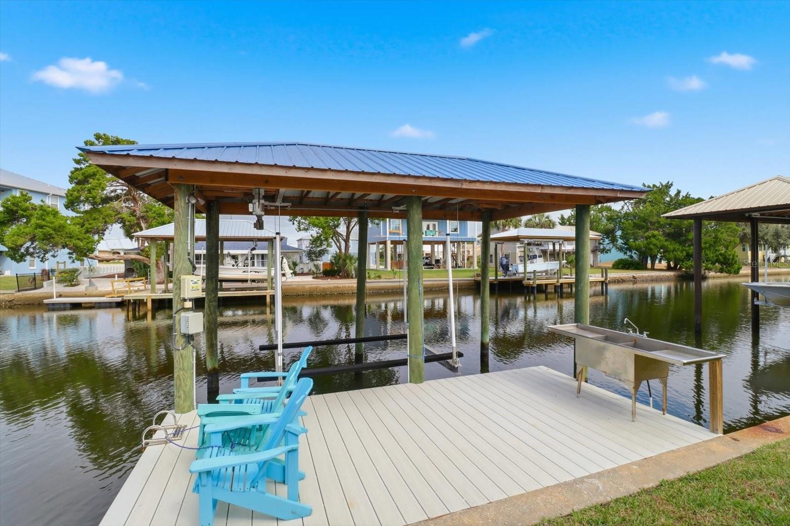 Listing photo id 1 for 11831 Sunnybrook Court