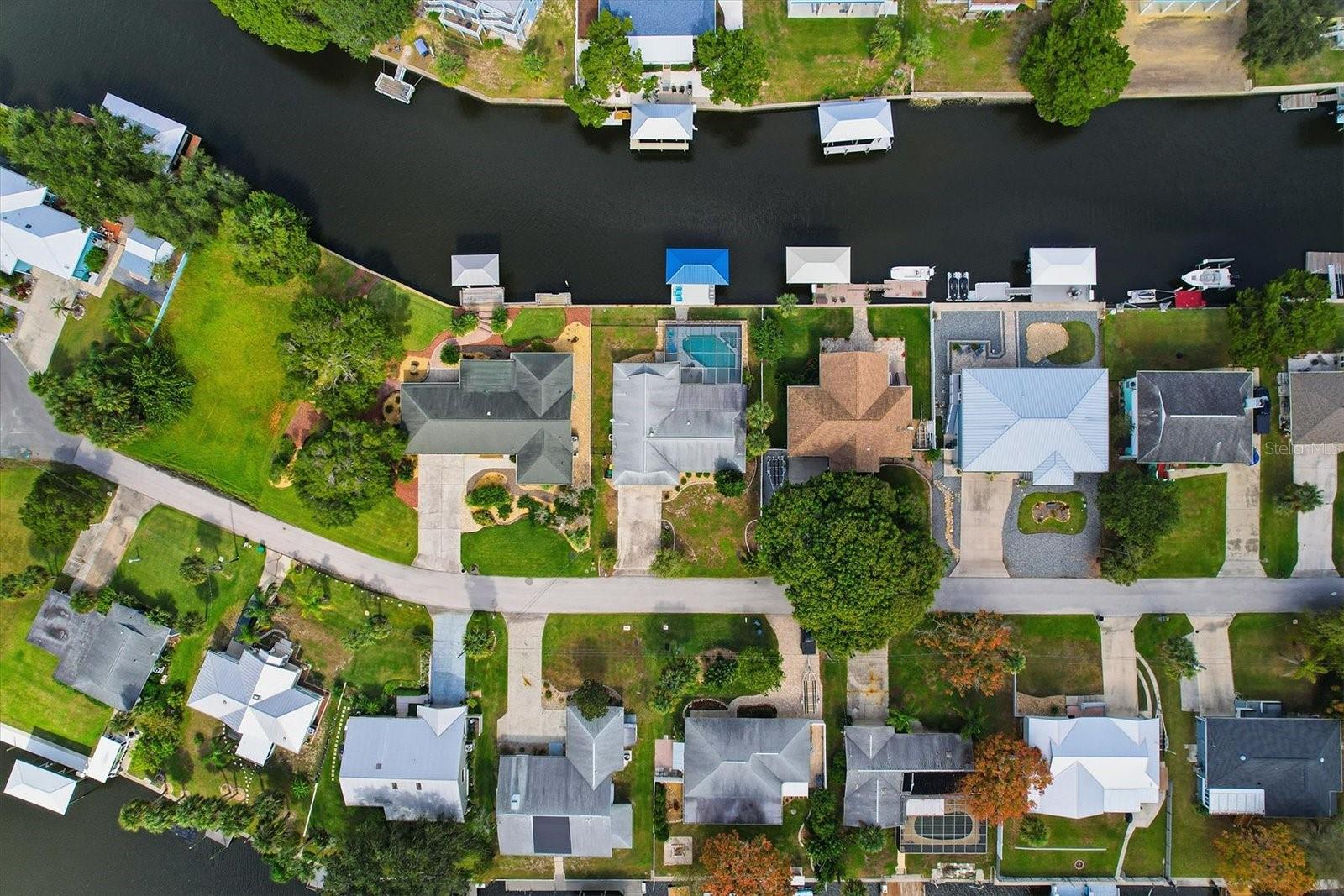 Listing photo id 33 for 11831 Sunnybrook Court