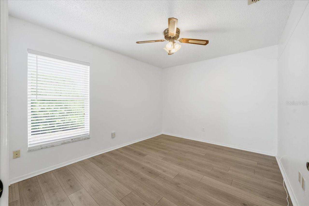 Image 30 of 32 For 3903 Yellow Finch Lane