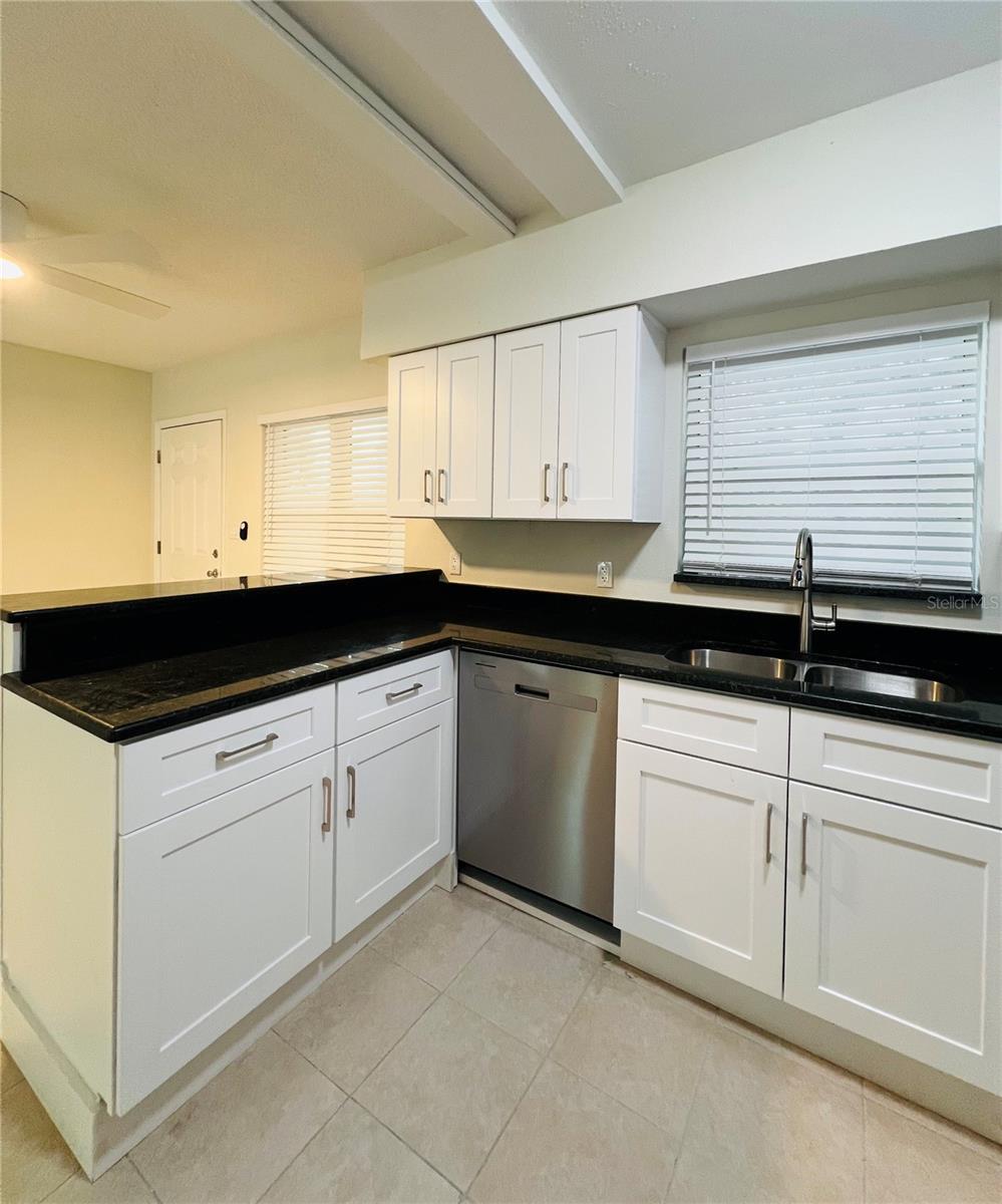 Image 9 of 16 For 300 Venetian Drive 4