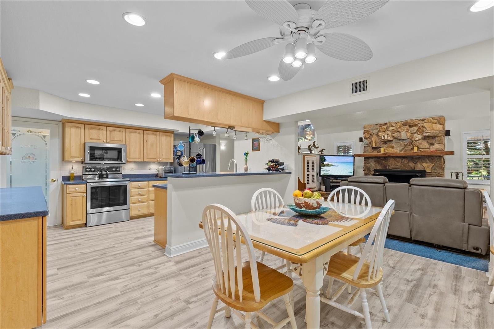 Image 31 of 91 For 250 Sage Road