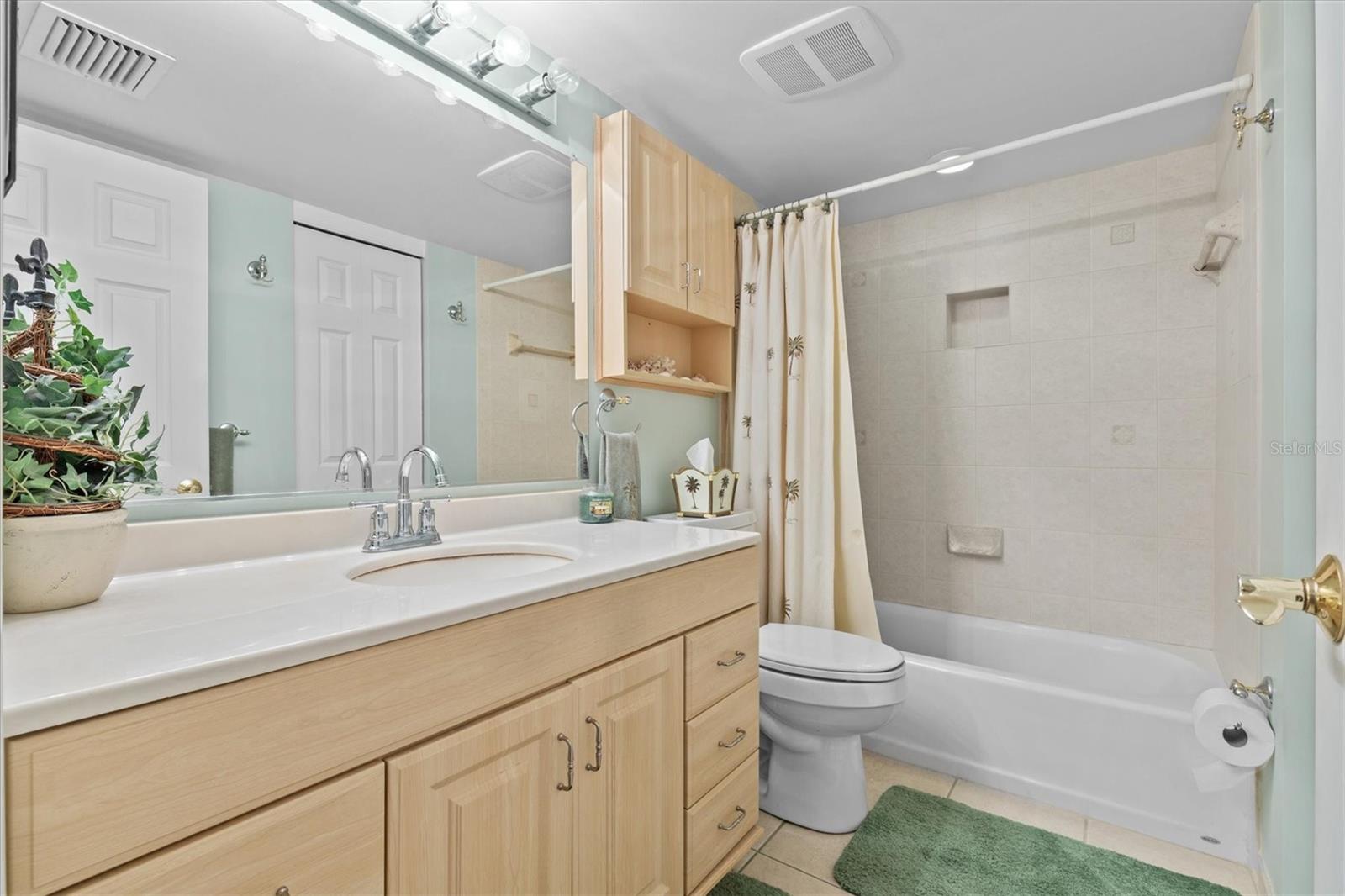 Image 41 of 91 For 250 Sage Road