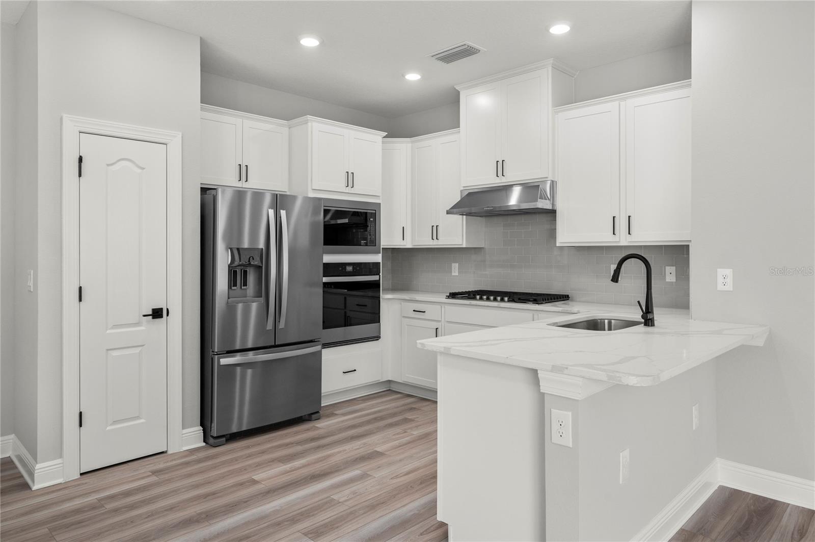 Image 2 of 7 For 7882 Somersworth Drive