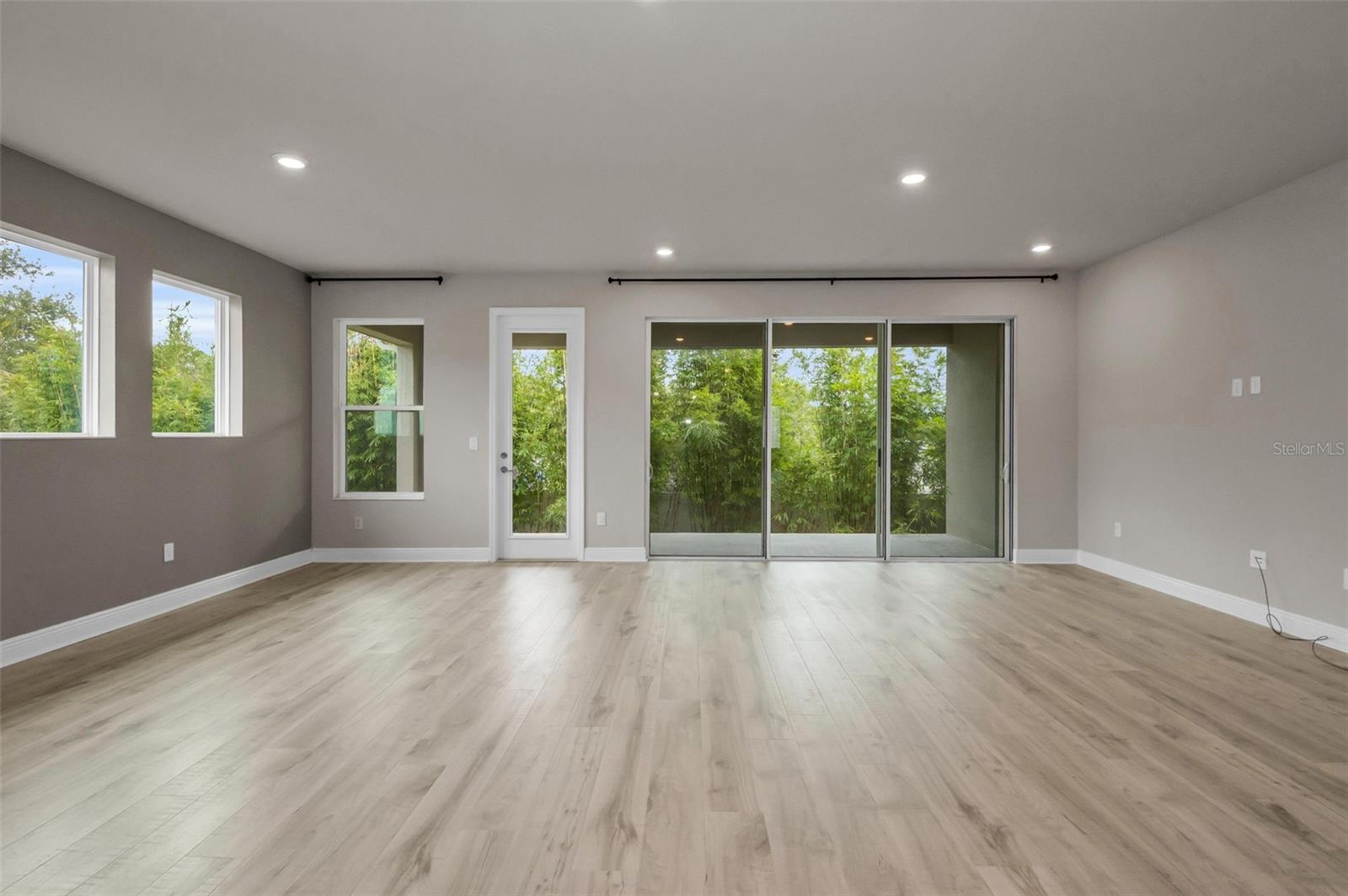 Image 13 of 43 For 1463 Gopher Loop