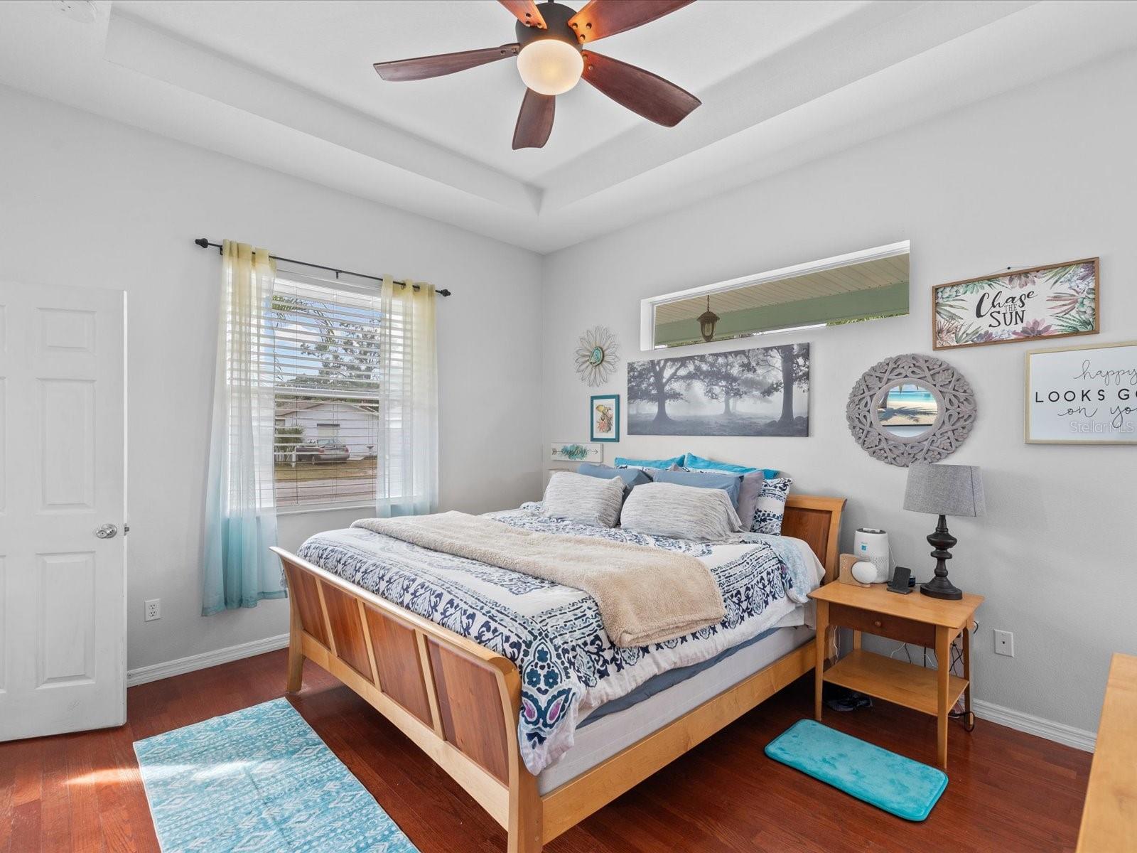 Listing photo id 20 for 404 Chelsea Street