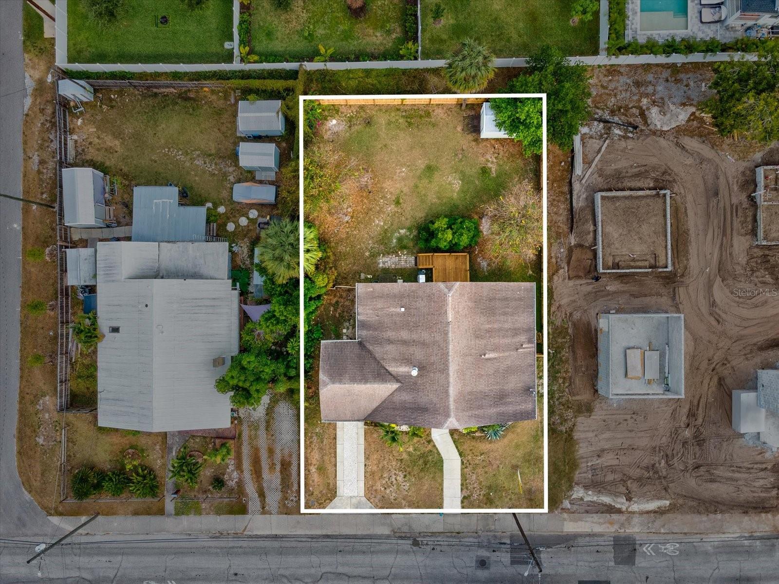 Listing photo id 41 for 404 Chelsea Street