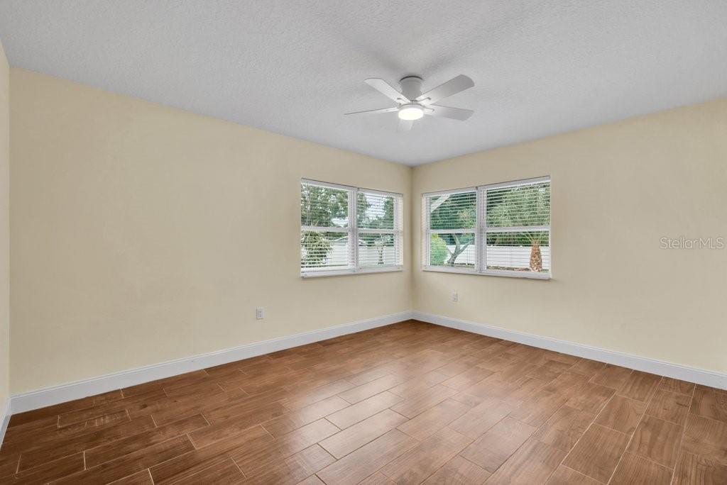 Image 16 of 51 For 1915 7th Avenue W