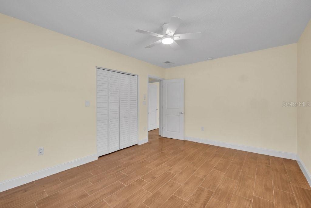 Image 17 of 51 For 1915 7th Avenue W