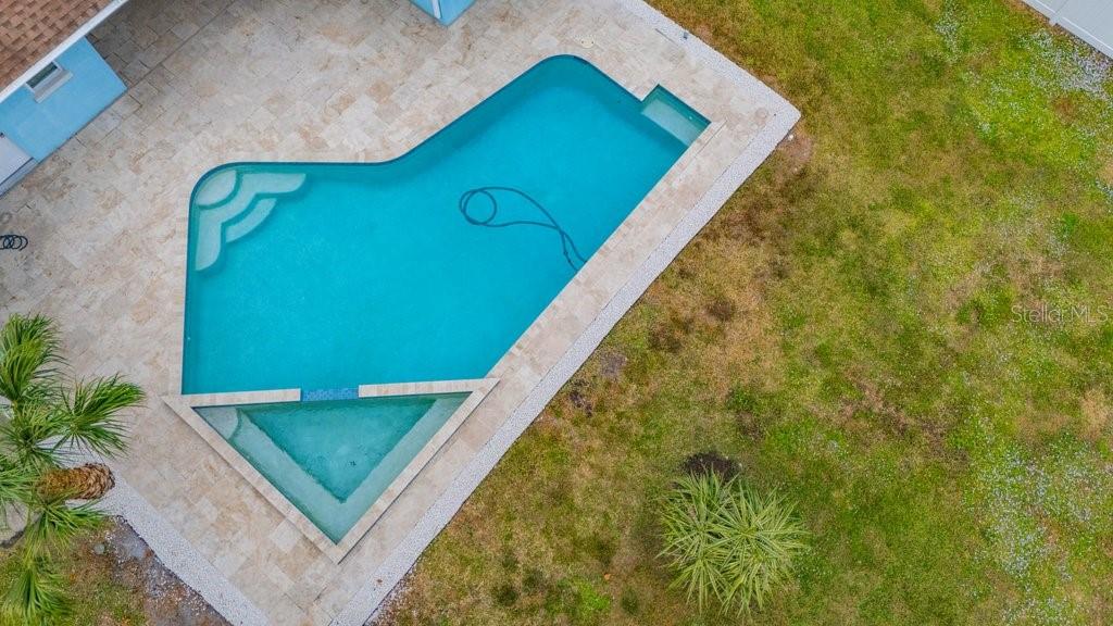 Image 26 of 51 For 1915 7th Avenue W