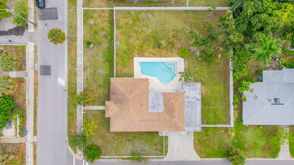 Image 3 of 51 For 1915 7th Avenue W