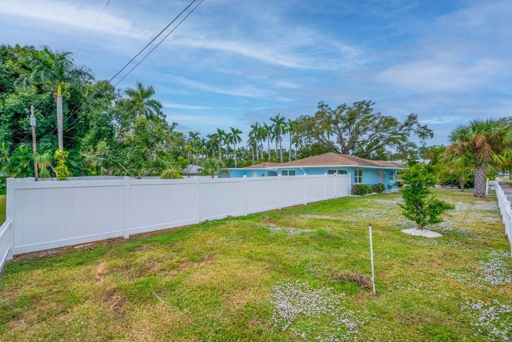 Image 49 of 51 For 1915 7th Avenue W