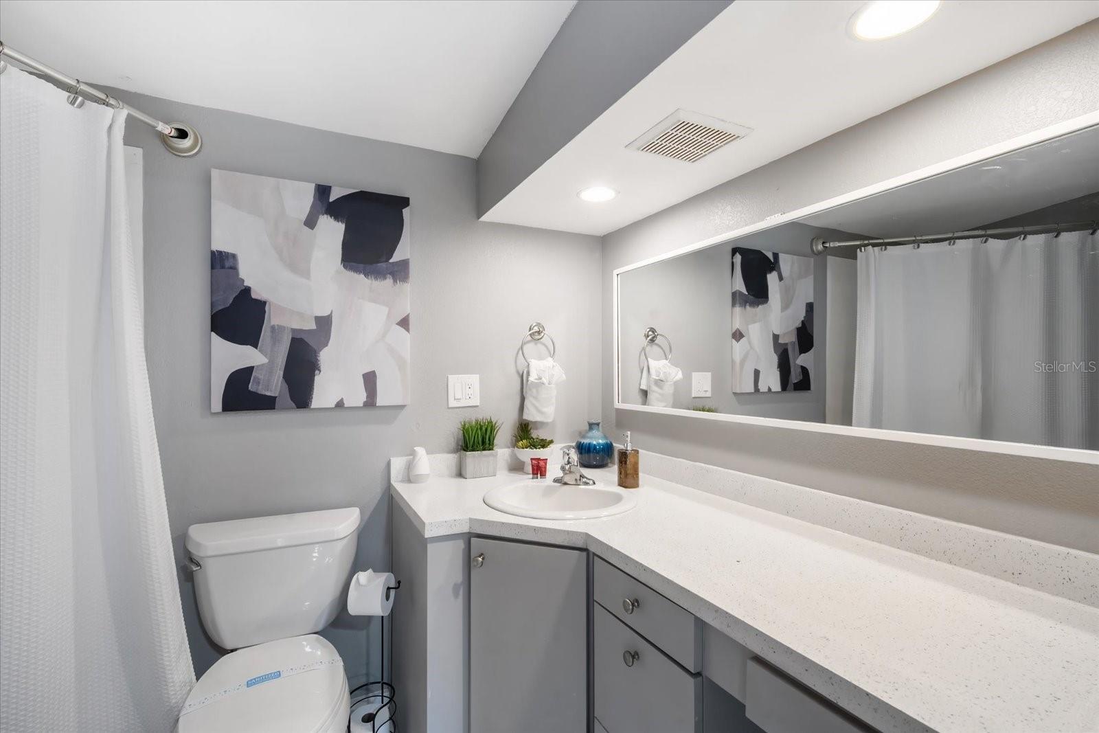 Listing photo id 9 for 7101 18th Street