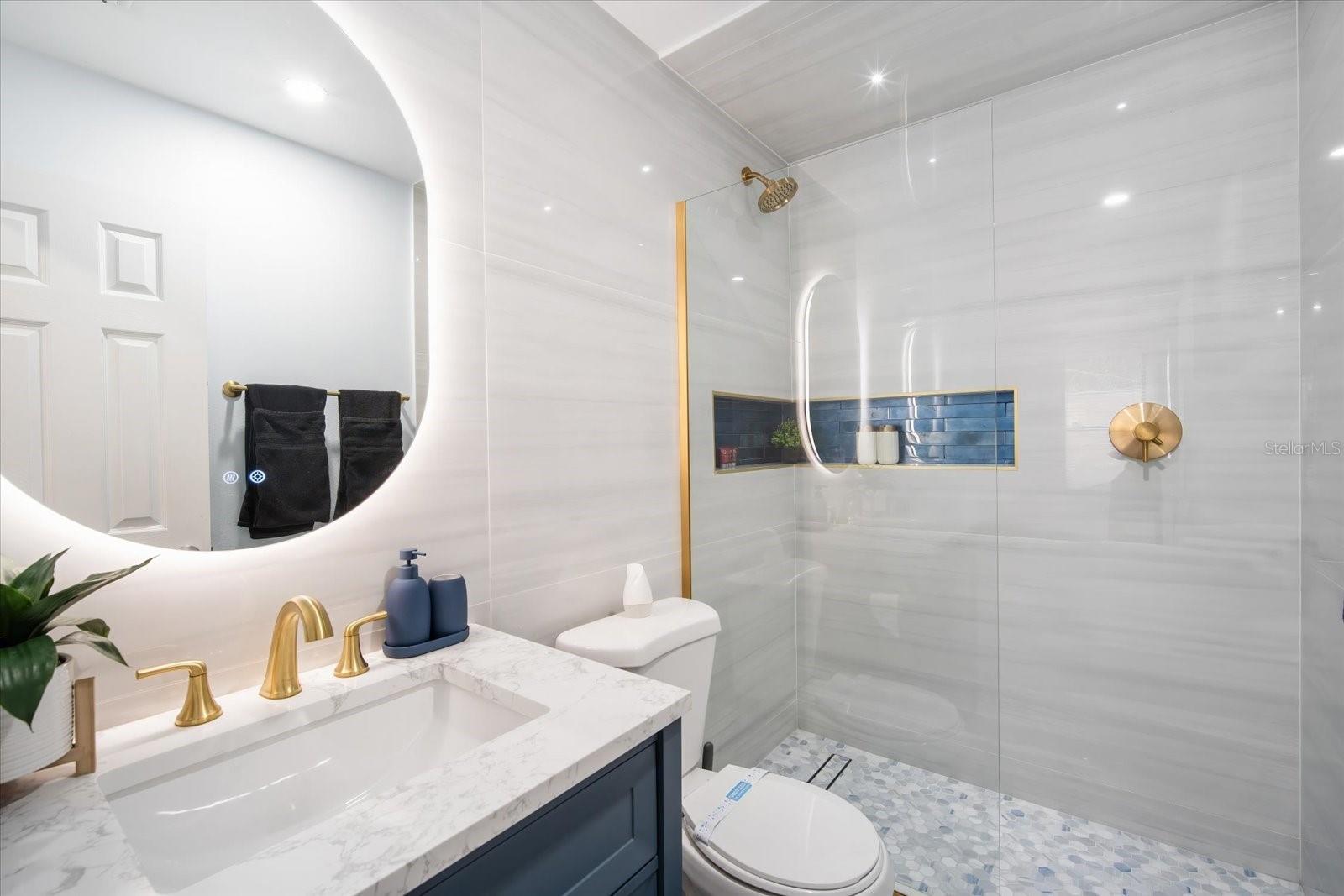 Listing photo id 11 for 7101 18th Street